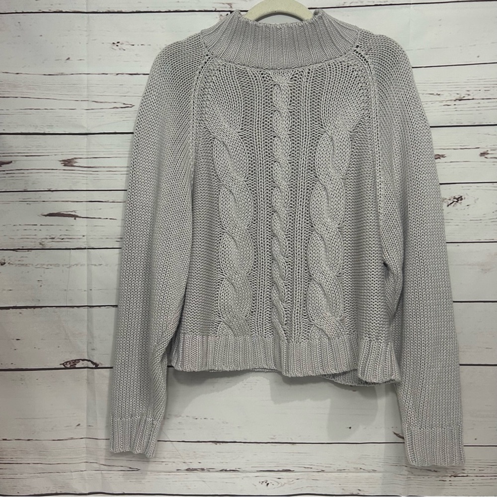 Elie Tahari Beige Wool Blend Cable Knit Sweater Medium Relaxed Fit Soft Flowy
